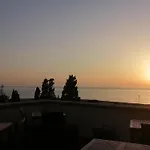 Kalura Bed & Breakfast 4*
