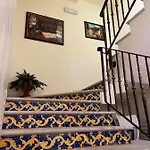 Kalura Bed & Breakfast 4*