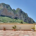 Kalura Macari