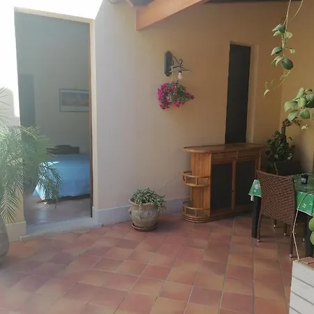 Bed & Breakfast Kalura Macari