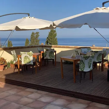 Kalura Bed & Breakfast Macari