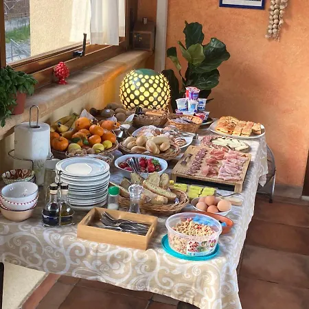 Kalura Bed & Breakfast