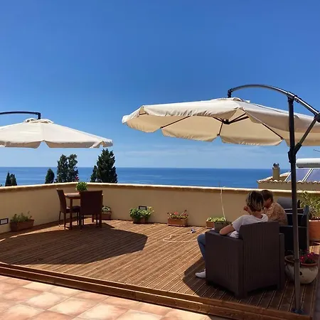 Bed and Breakfast Kalura 4*